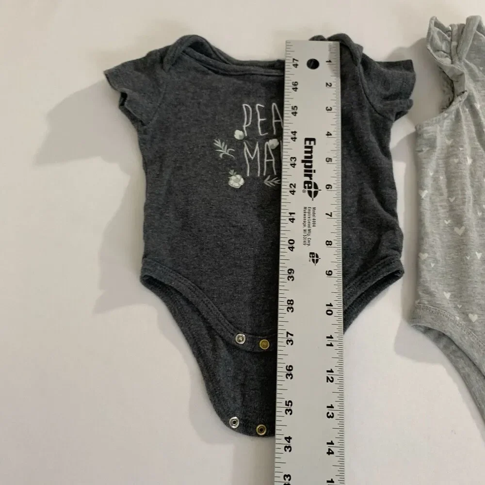 Set of 2 Bodysuit Baby Girl 6-9M Gray‎ Floral Hearts Peace Maker Boho Neutral